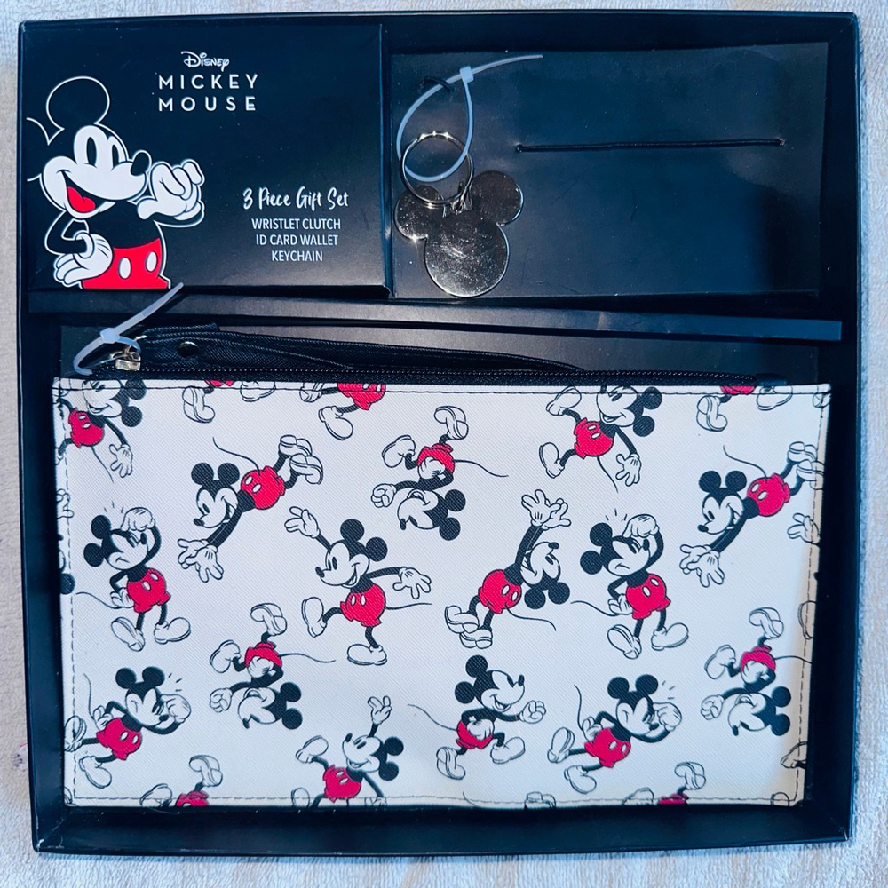 NIB Disney Mickey Mouse 2 Piece Wrist Clutch Zippered Purse & Keychain Gift Set